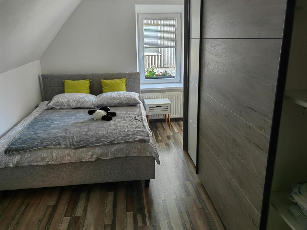 Appartement Sana à Postojna Extérieur photo