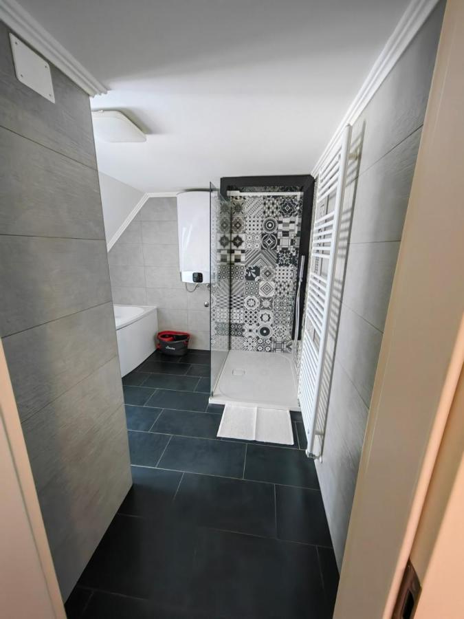 Appartement Sana à Postojna Extérieur photo