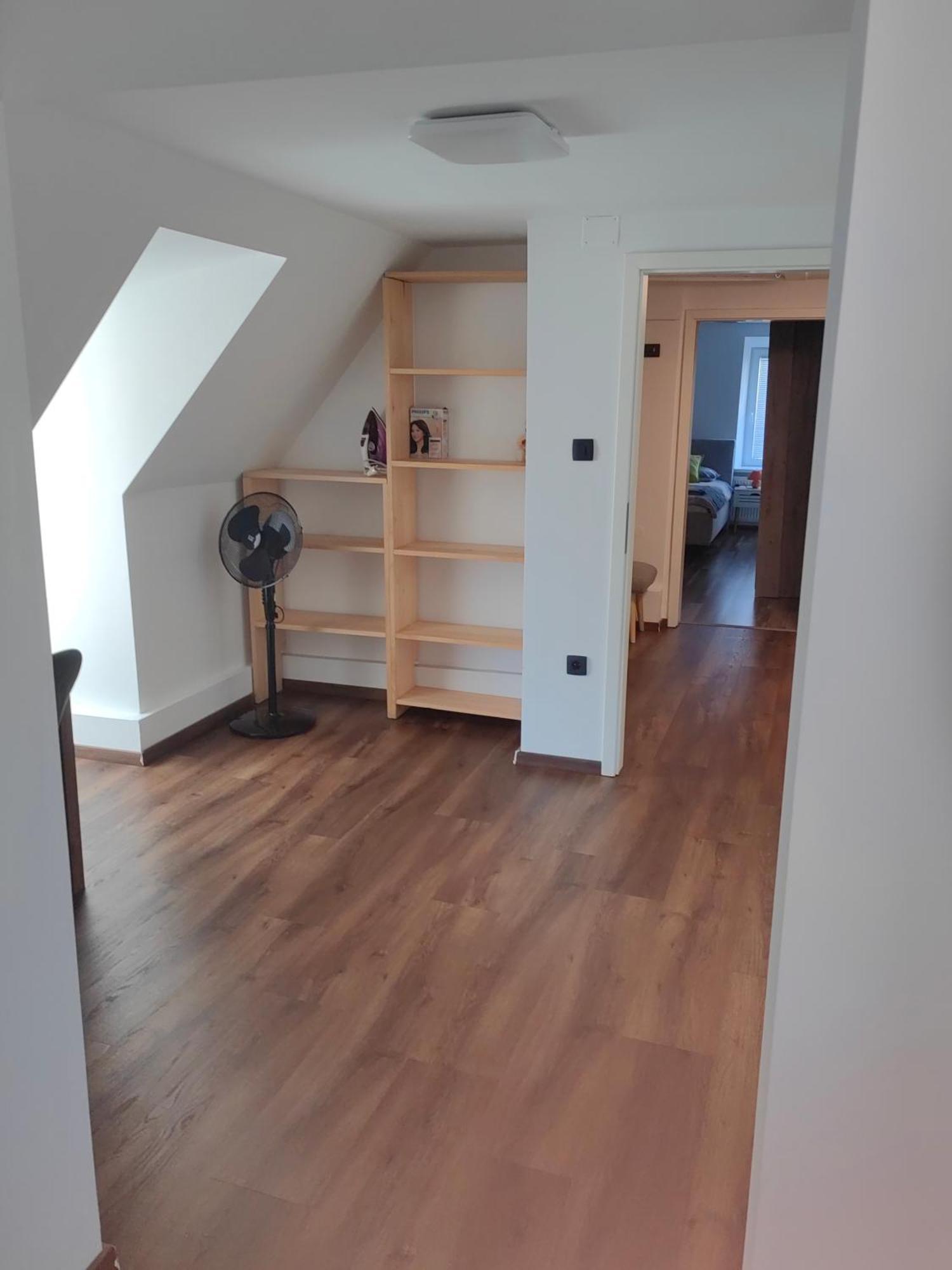 Appartement Sana à Postojna Extérieur photo